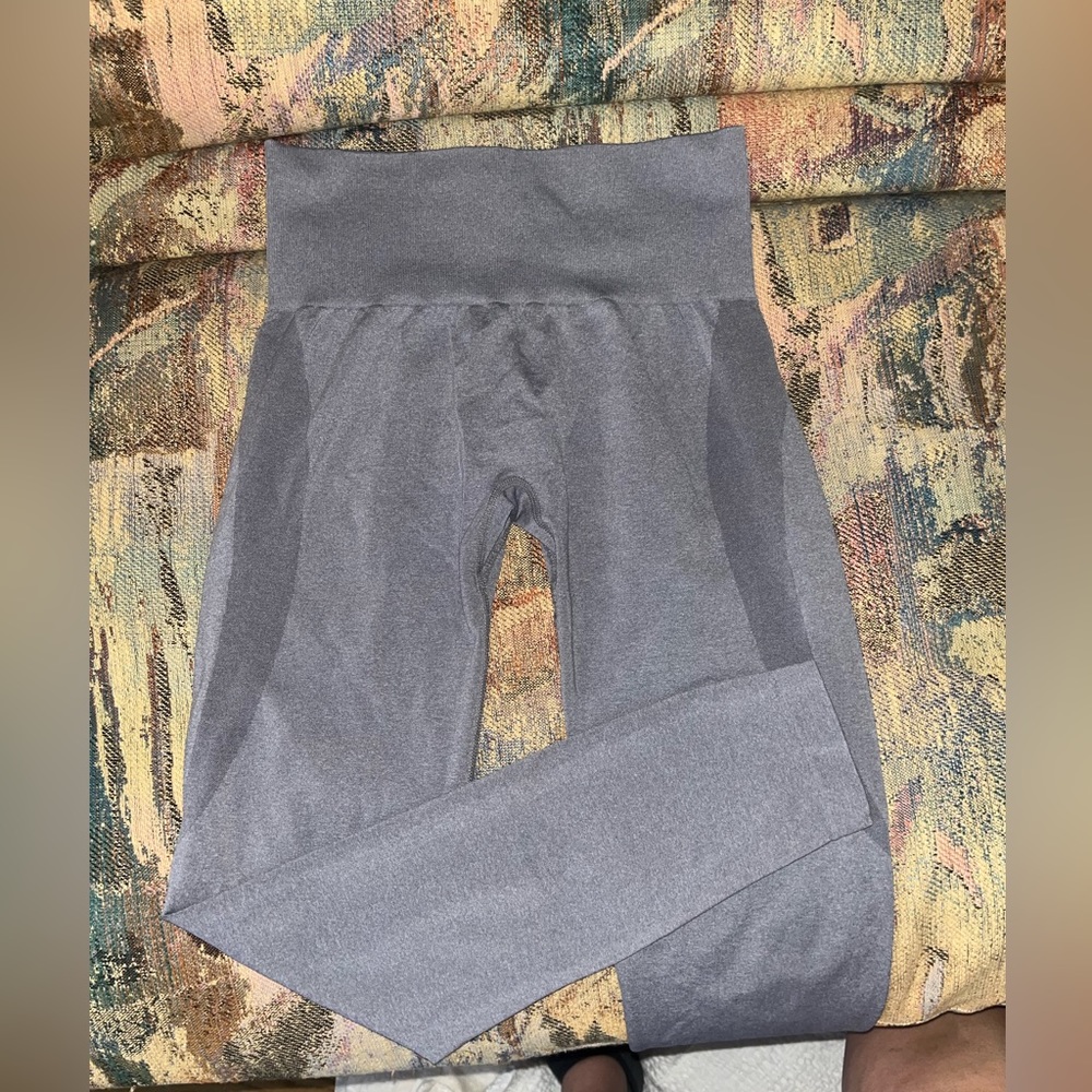 NVGTN leggings